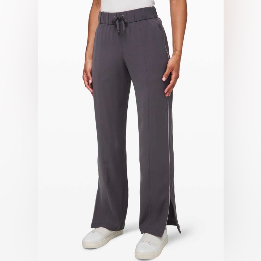 Lululemon On the Right Track Pant EUC Size 4 *see note
